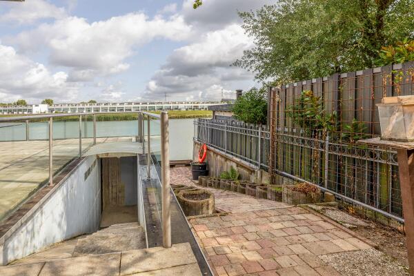 photo 79 Aquamarijn 2