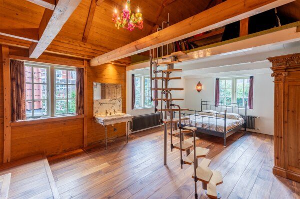 photo 66 Oude Delft 47