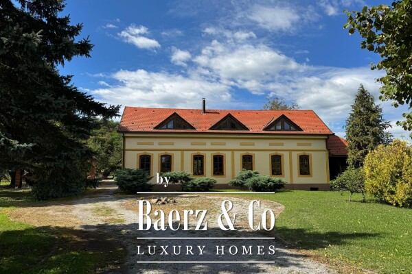 photo 2 Slavonski Brod, Grabarje – Residential-commercial building in a peaceful location