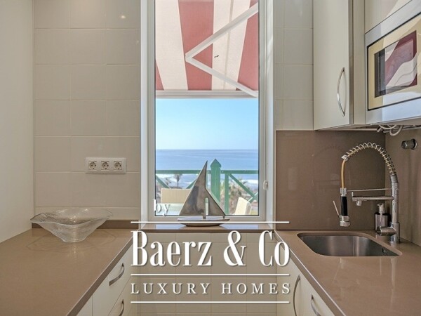 photo 10 Exclusive penthouse with fabulous ocean view in Playa de las Américas