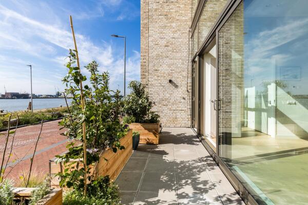 photo 6 Lloydkade 527