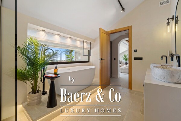 photo 13 Villa - Nueva Andalucia - Marbella - Ref: 8648