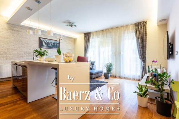 photo 2 Split, Pazdigrad – Spacious Two-Bedroom Apartment 142 m² with Garage and Landscaped Courtyard