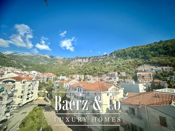 photo 3 Penthouse in Budva with 2 Galleries and a Sea view
