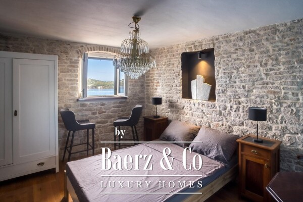 photo 25 Šibenik, old town - a historic palace from the 12th century