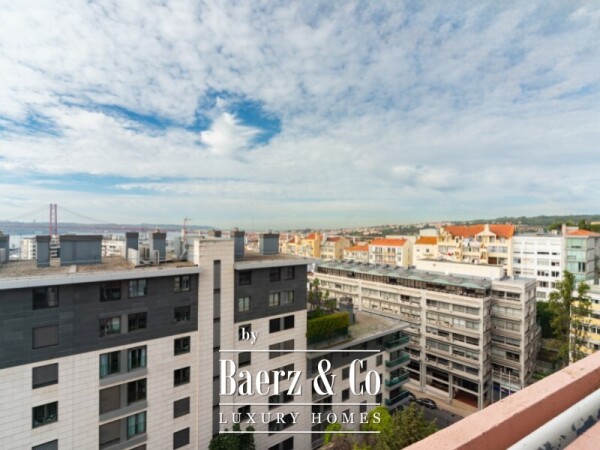 photo 22 Duplex Penthouse on Infante Santo with River View