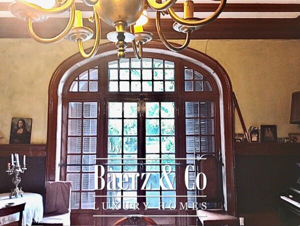 photo 1 Building for restoration - Centre of Porto