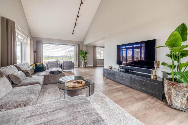 photo 11 Parallelweg 2