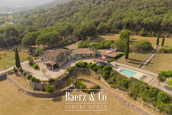 photo 3 Exceptional 18th century masia with tourist licence in Amer.