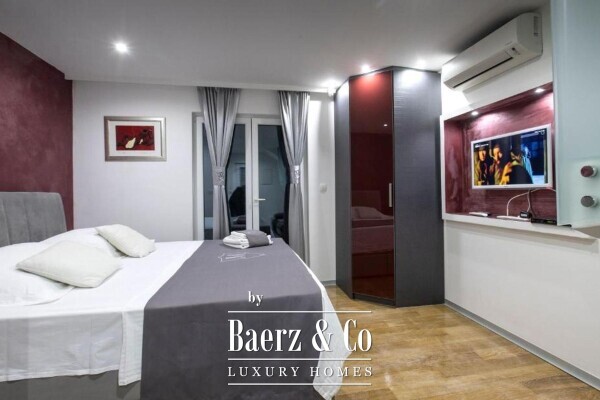 photo 8 Rogoznica, house with a swimming pool and a sea view, 352 m²