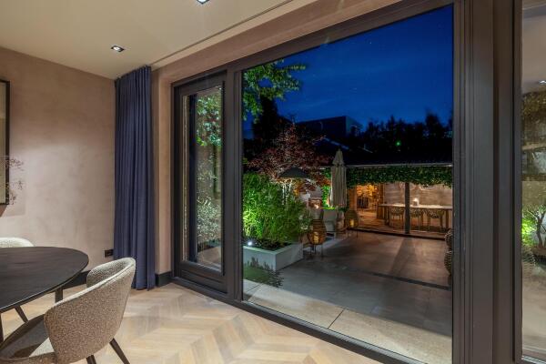 photo 19 Parallelweg-Zuid 15