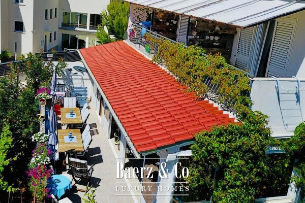 photo 2 Hvar, three-storey house with additional building land