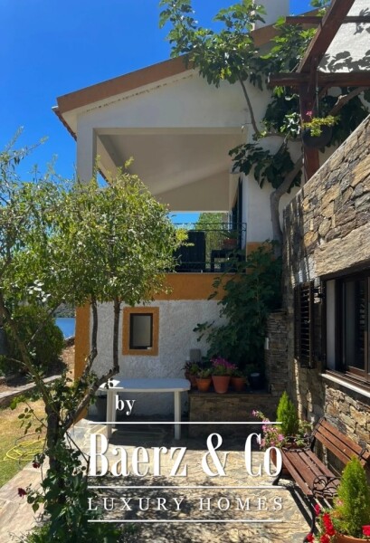 photo 7 Douro Riverfront Almond Estate