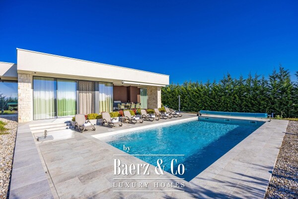 photo 1 Istria, Brtonigla, exclusive Modern Villa with Sea View and Wellness Oasis