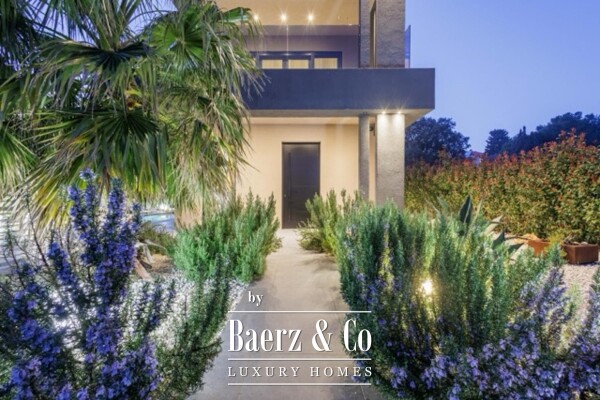 photo 10 Premantura, a unique and elegant villa with a swimming pool on a large landscaped garden