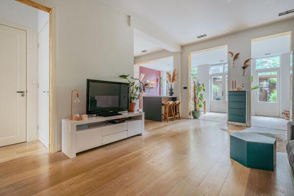 photo 4 Karel du Jardinstraat 28 H