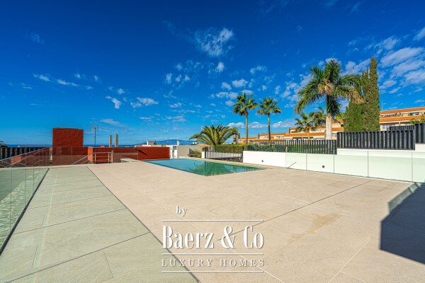 photo 29 Beautiful move in ready villa in residential area Tenerife south