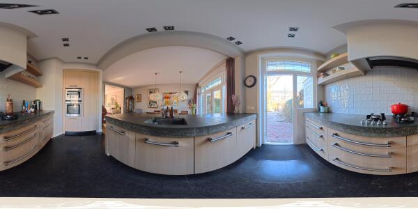 photo 68 Diepenbrockstraat 18