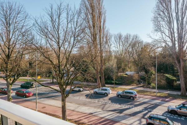 photo 39 Diepenbrockstraat 18