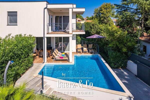 photo 2 Istria, Premantura, modern villa with swimming pool in an excellent location 500 m from the sea