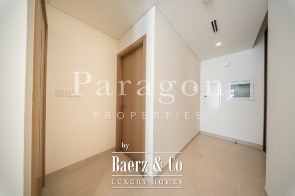photo 27 Brand New | Single Row | Prime Location