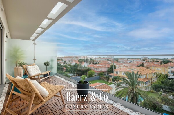 photo 1 Beautiful luxury home in Carcavelos e Parede, Carcavelos