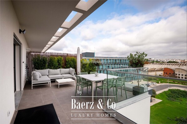 photo 14 Beautiful luxury home in Carcavelos e Parede, Carcavelos