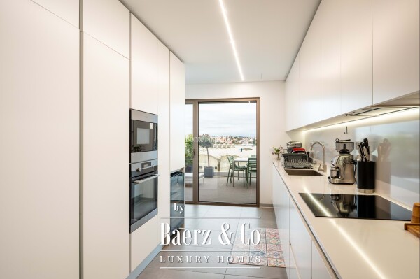 photo 27 Beautiful luxury home in Carcavelos e Parede, Carcavelos