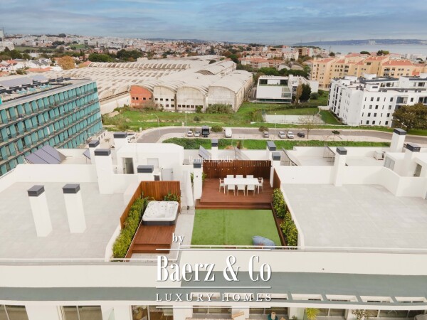 photo 34 Beautiful luxury home in Carcavelos e Parede, Carcavelos