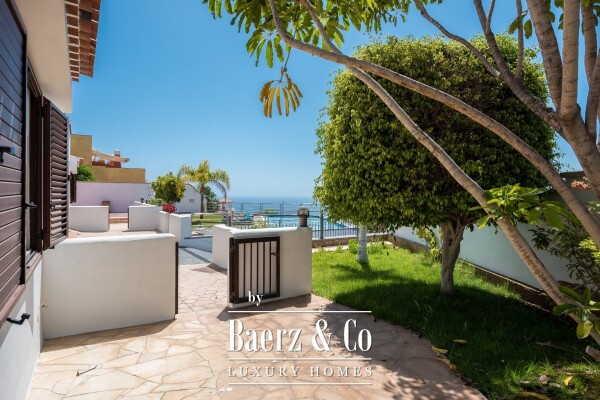 photo 26 Elegant sea view villa divided into Two Independent Residences