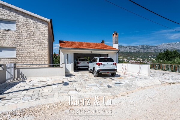 photo 3 Split, Kamen, a detached house with a total gross area of 492 m²