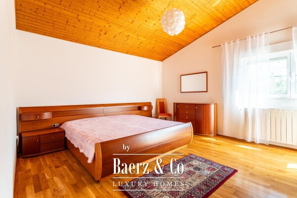 photo 11 Split, Kamen, a detached house with a total gross area of 492 m²
