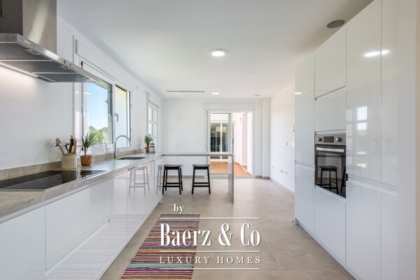 photo 11 Beautiful luxury home in Sotogrande, La Reserva - Zona L