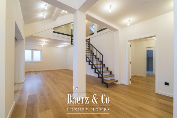photo 4 Zagreb, Srebrnjak, modern five-room penthouse 194 m² with gallery and garage