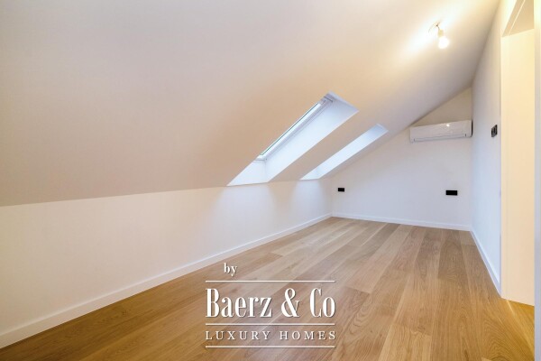 photo 19 Zagreb, Srebrnjak, modern five-room penthouse 194 m² with gallery and garage